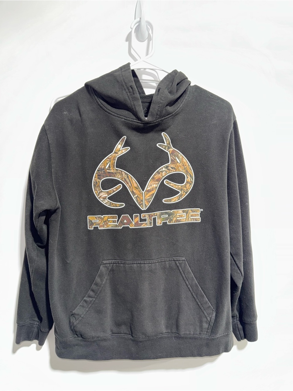 Realtree Men's Black Hooded Sweatshirt with Camo Logo size M